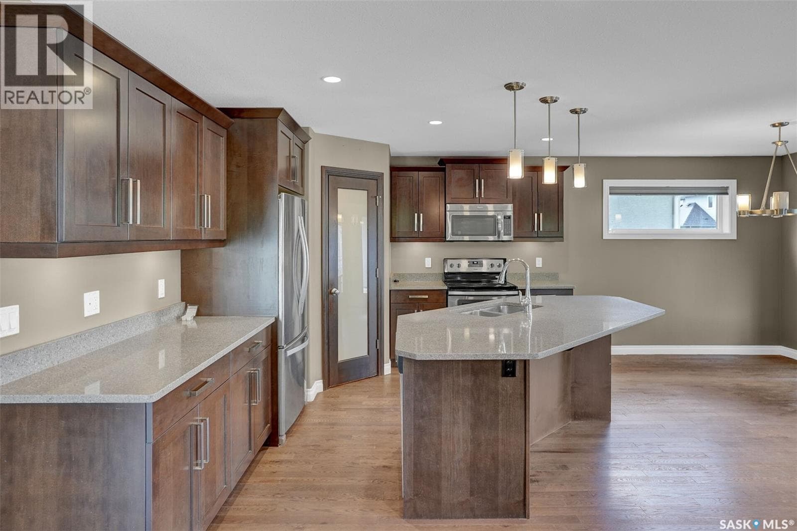 5460 McKenna CRESCENT — photo 5