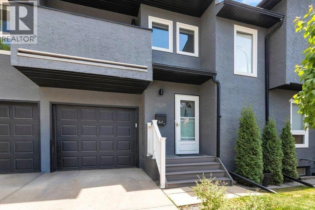 3528 20 Street SW — photo 2