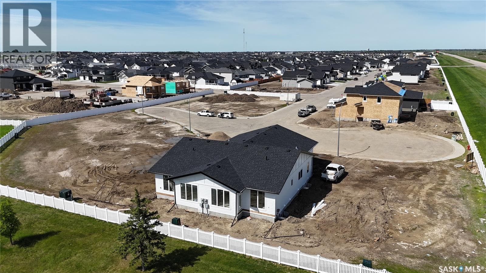 860 DeLaet BAY — photo 3