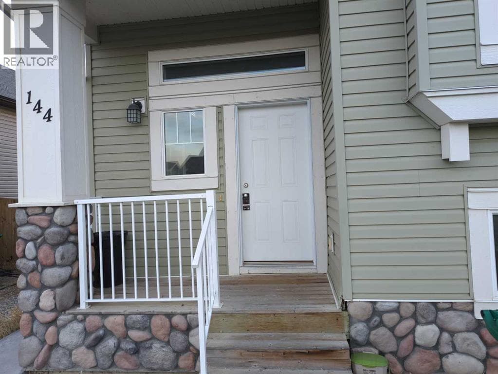 144 Mt Sundial Court W — photo 2