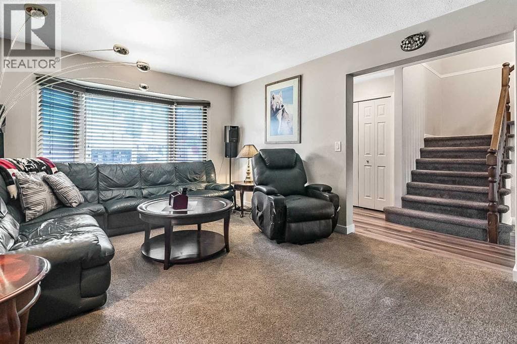 36 Millside Way SW — photo 5