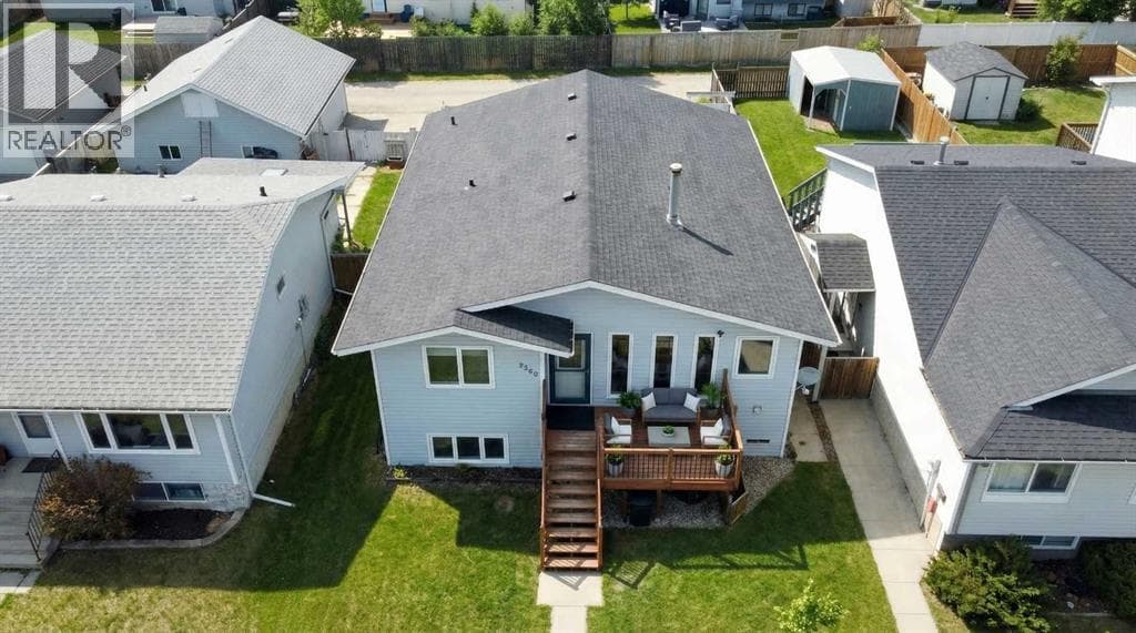 3126 Bradwell Street — photo 2