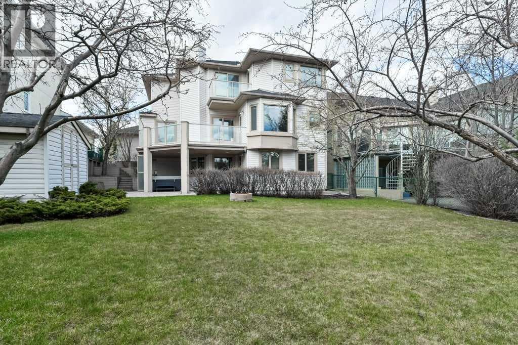 91 Valley Ridge Green NW — photo 2
