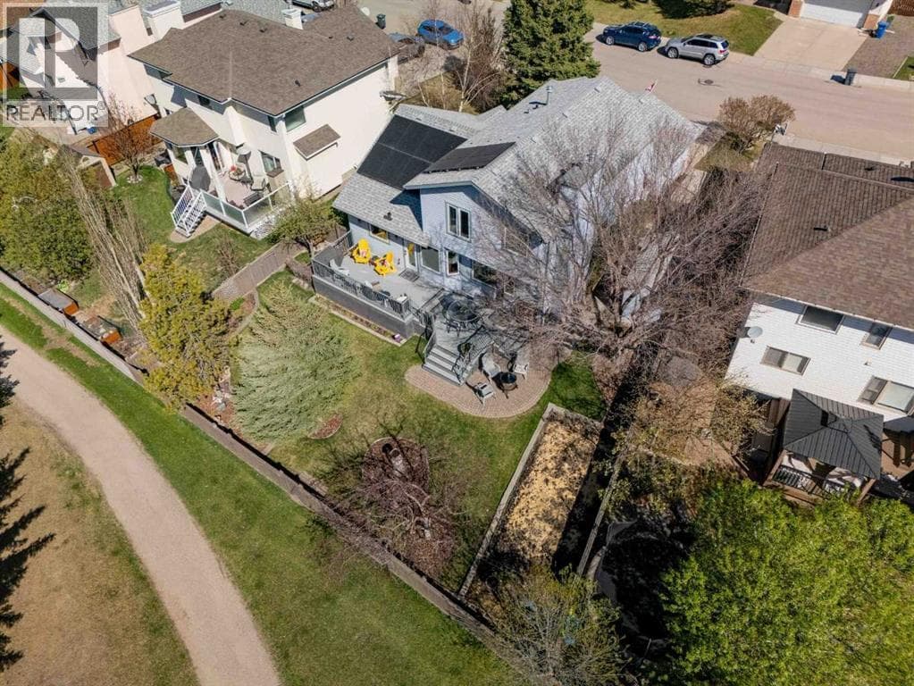 76 Sunset Crescent