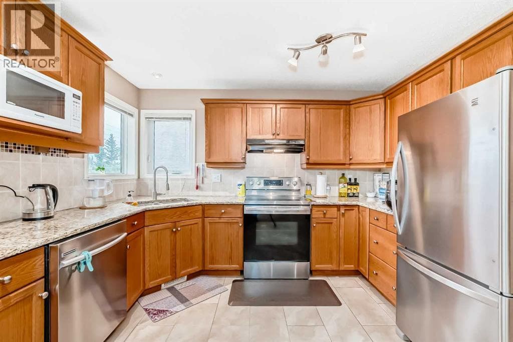 737 Wentworth Place SW — photo 4