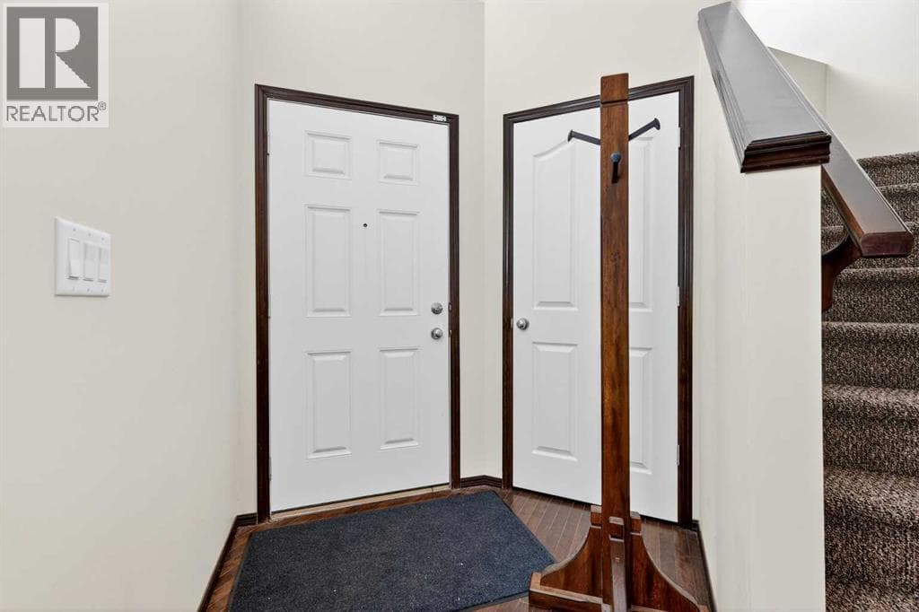 490 New Brighton Drive SE — photo 3