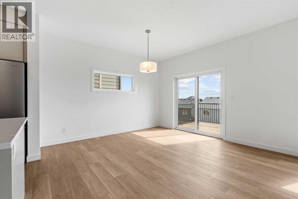 34 Wild Rose Bay SW — photo 5