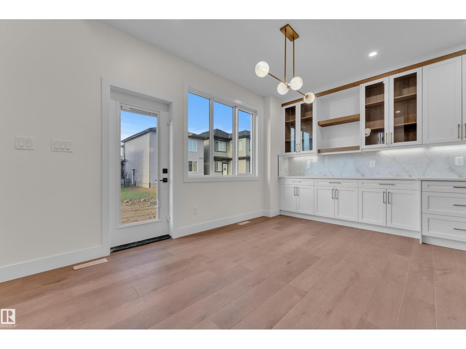 3602 44 AV — photo 2