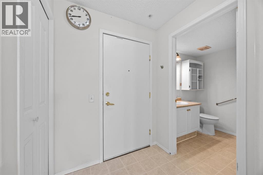 325, 5000 Somervale Court SW — photo 3