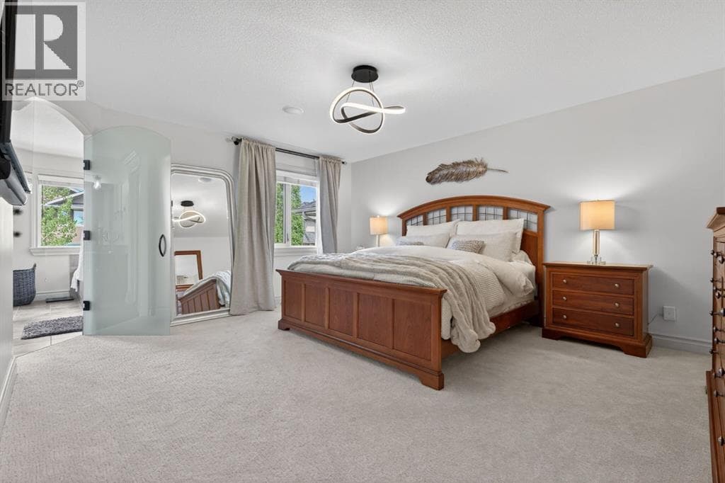 32 Aspen Meadows Manor SW — photo 5
