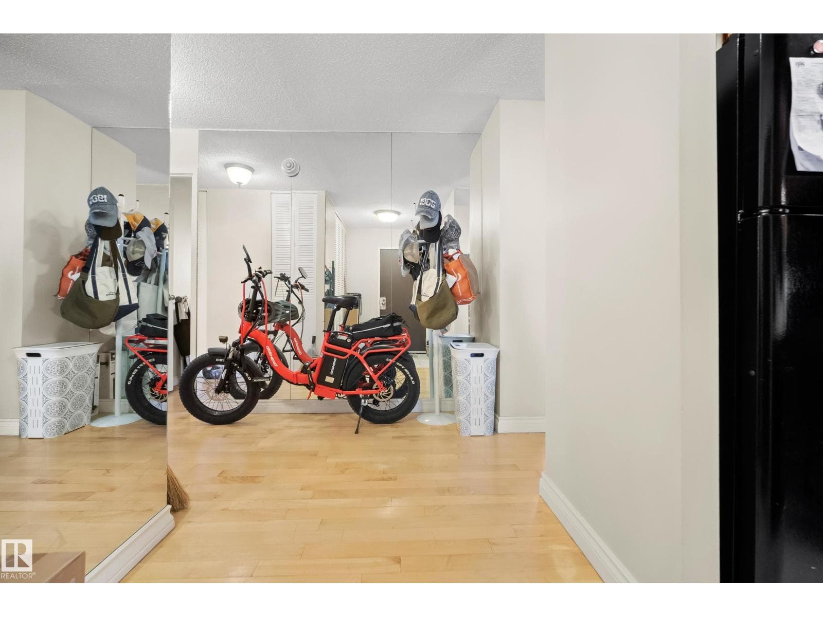 #906 12141 JASPER AV NW — photo 5