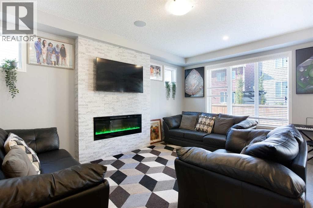 158 Osborne Common SW — photo 3