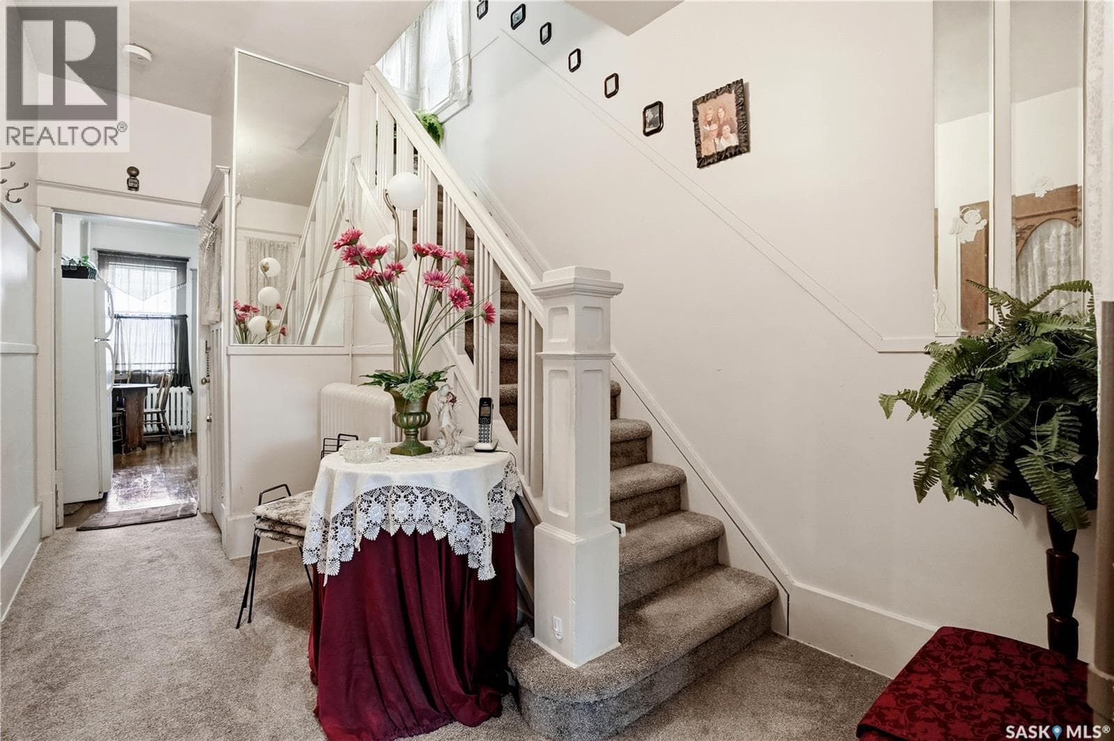 1320 VICTORIA AVENUE — photo 3