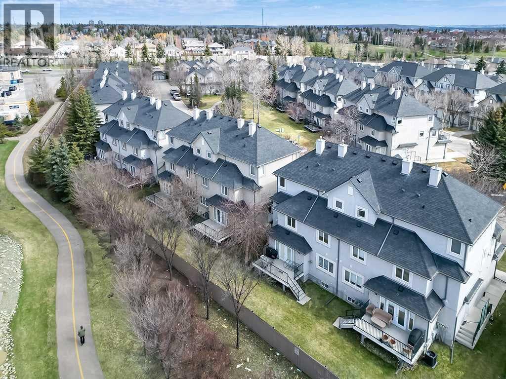 172 Simcoe Place SW — photo 3