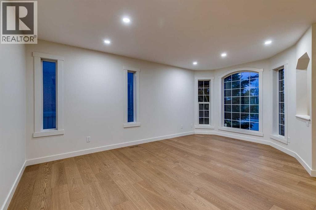 16 Simcrest Point SW — photo 4