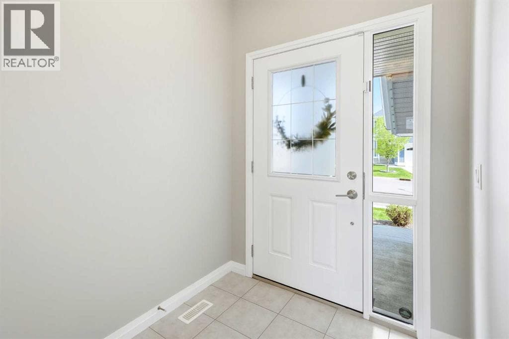 236 Auburn Springs Close SE — photo 3