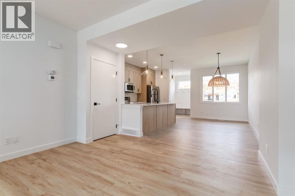 764 Sora Boulevard SE — photo 3