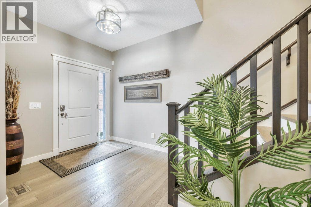 143 Stonemere Green — photo 3