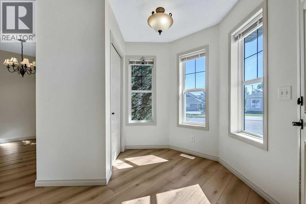 1013 3rd Street SW — photo 2