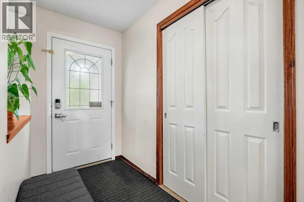 44 Everridge Way SW — photo 3