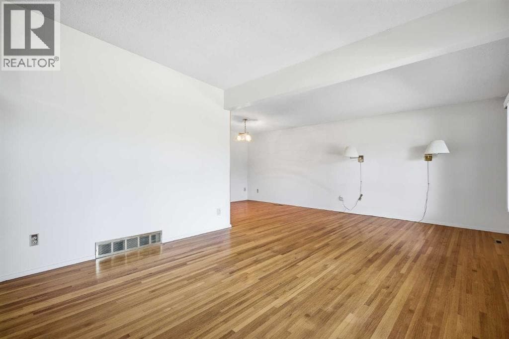 3227 Boulton Road NW — photo 4