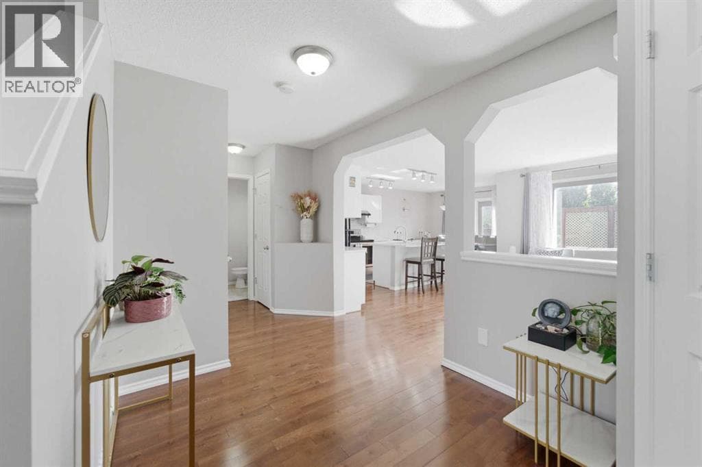 235 Citadel Meadow Bay NW — photo 4