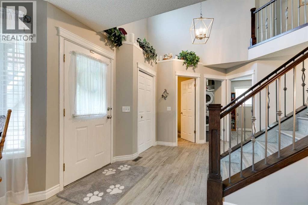 274 Mt Assiniboine Place SE — photo 3