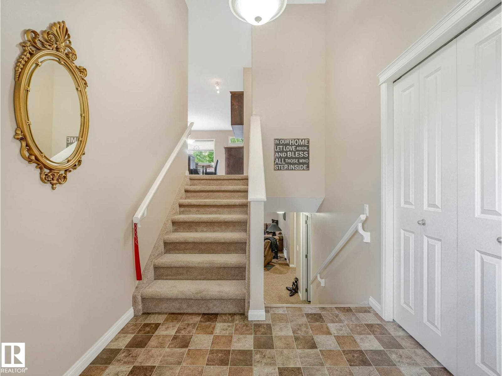 16 WADE AV — photo 4