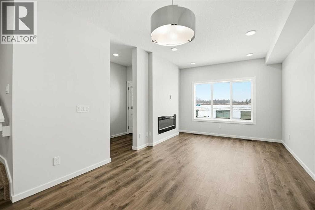 159 Lincoln Crescent — photo 5