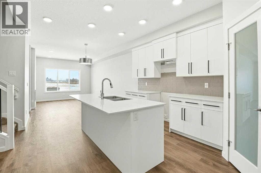 159 Lincoln Crescent — photo 3