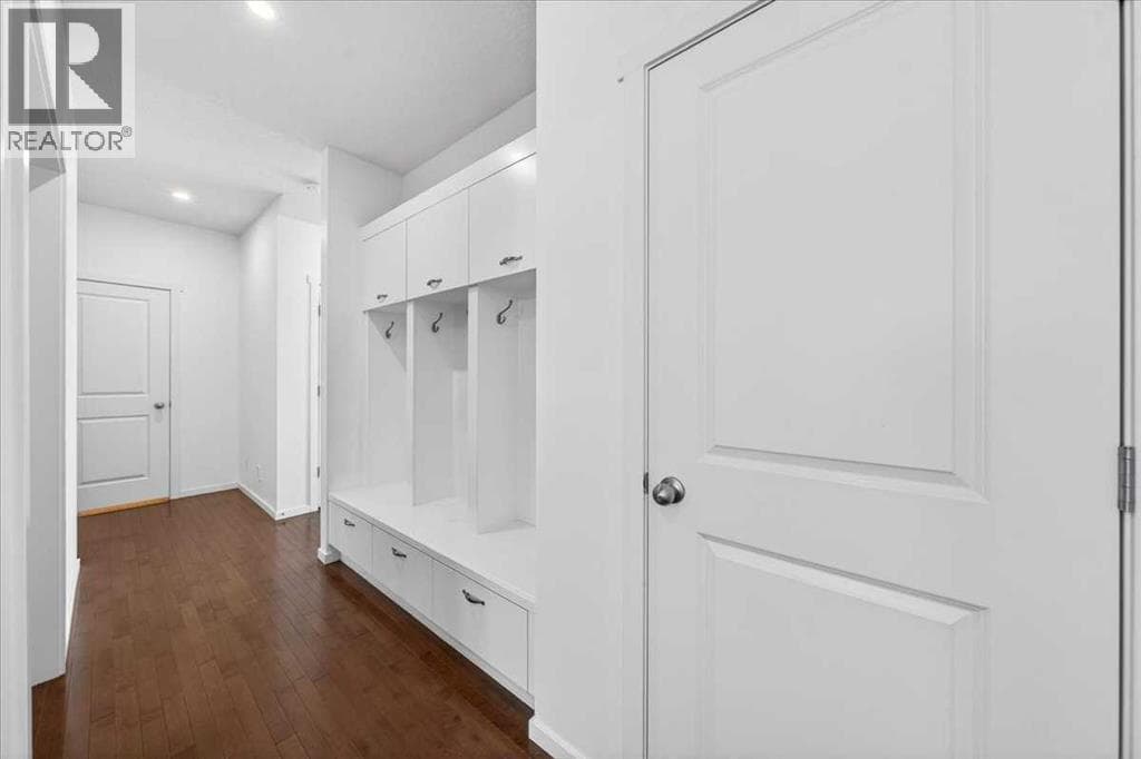 20 Nolancrest Green NW — photo 5