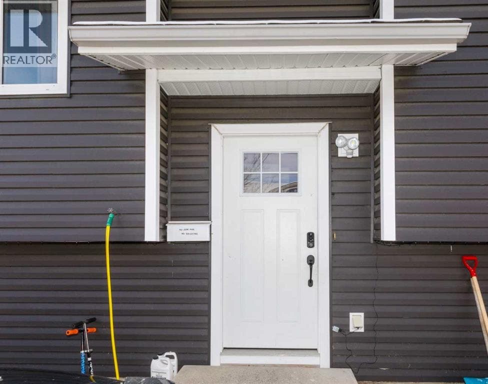 28 Goard Close — photo 3