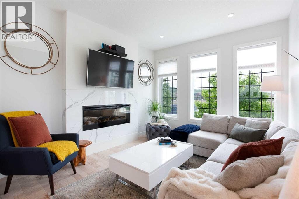 162 Greenbriar Way NW — photo 5