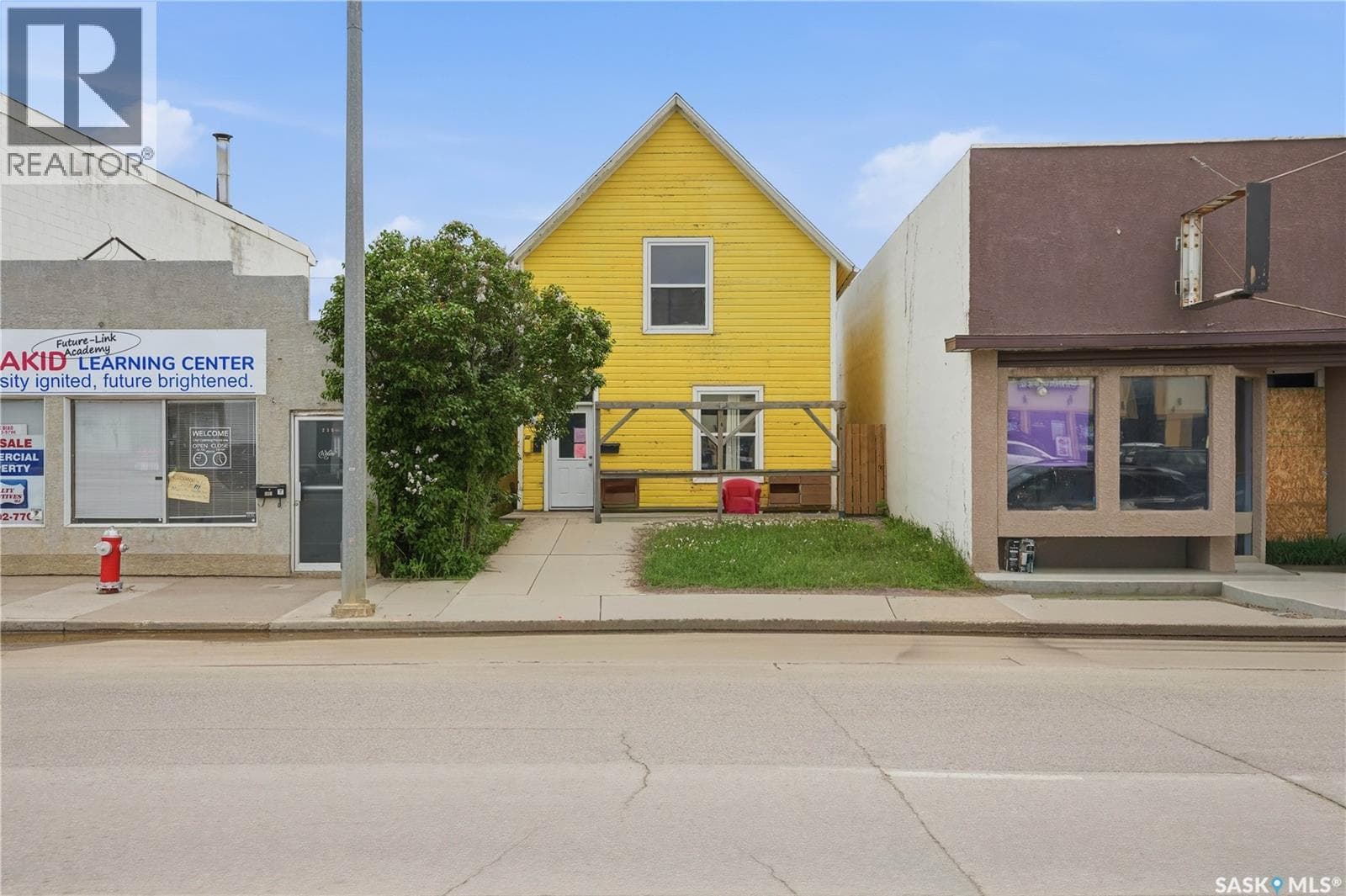 241 High STREET W