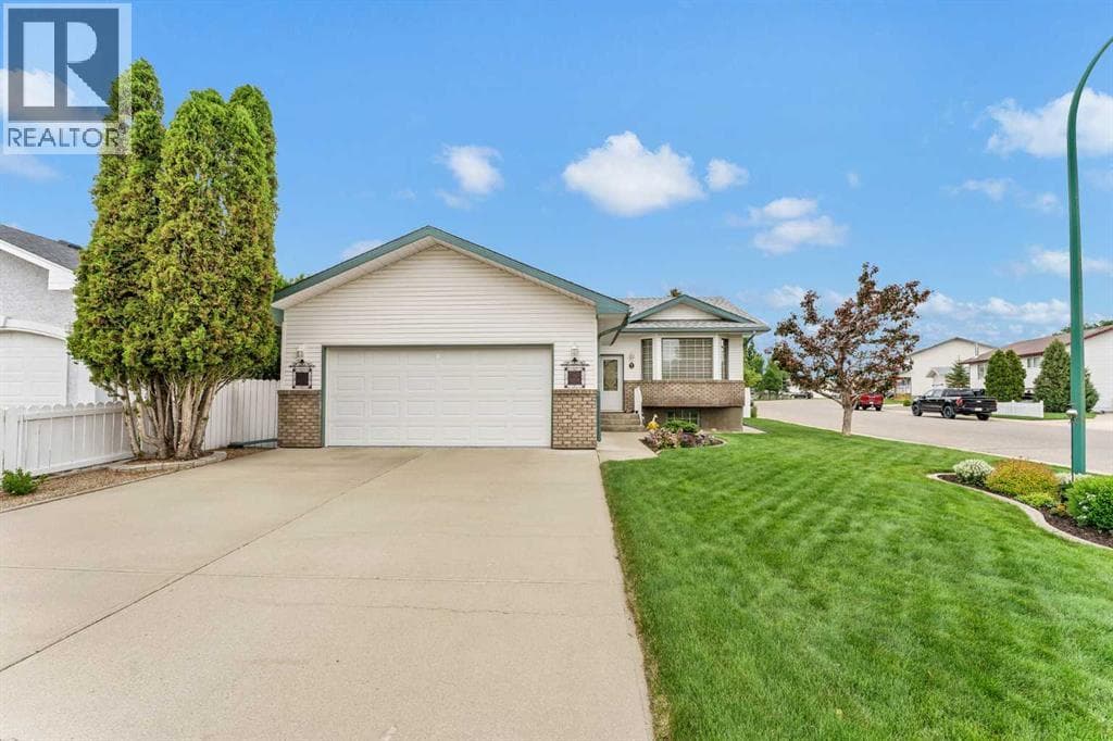 2 Hunter Court NE