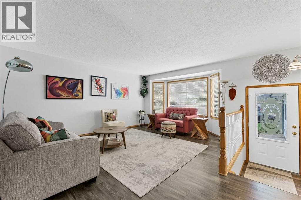 2 Hunter Court NE — photo 5