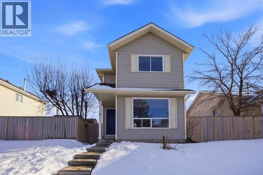 19 Appletree Close SE — photo 2