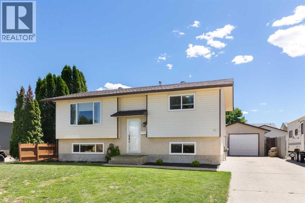 456 Sissons Crescent SE