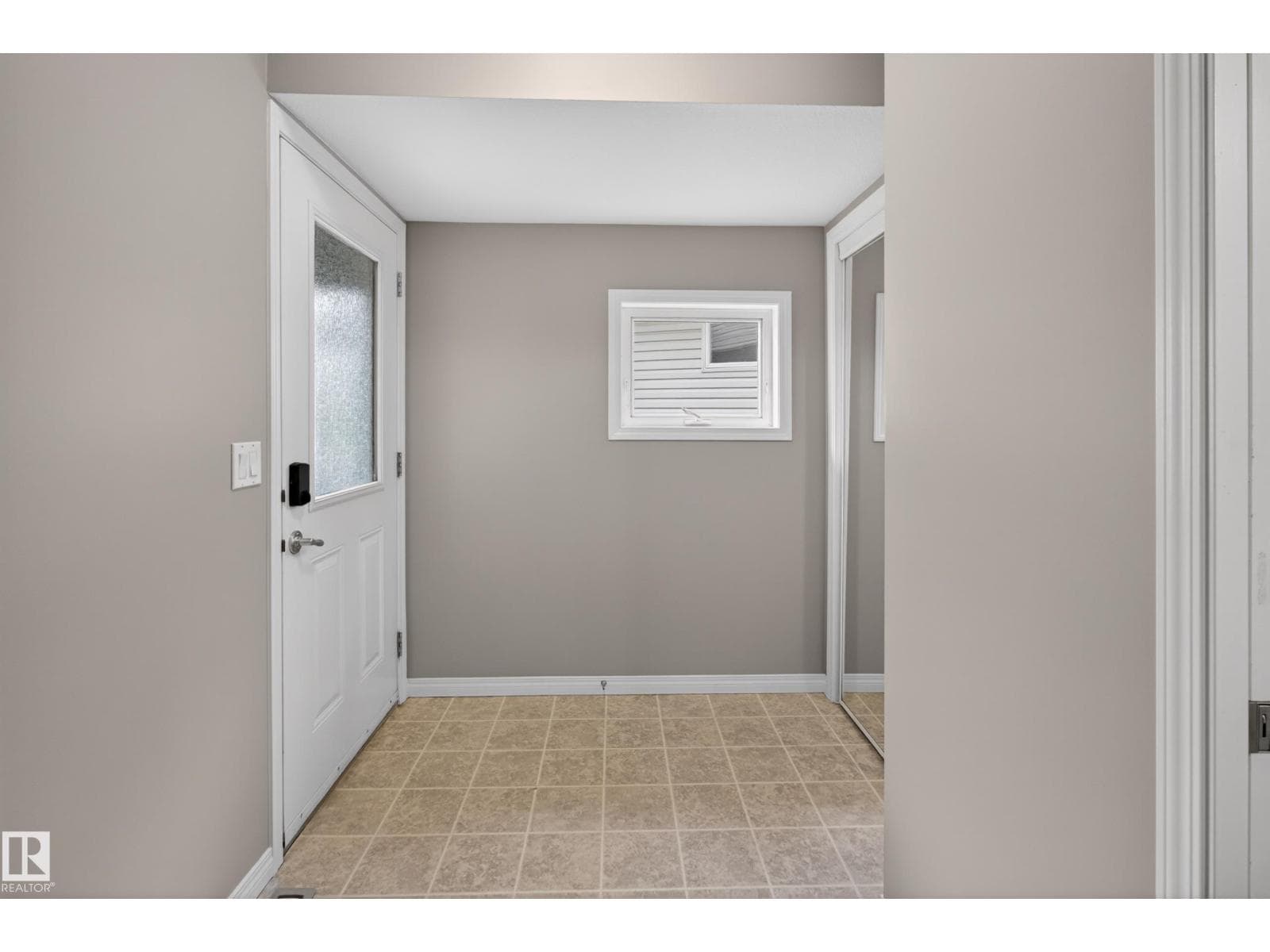 #88 11 Clover Bar LN — photo 2