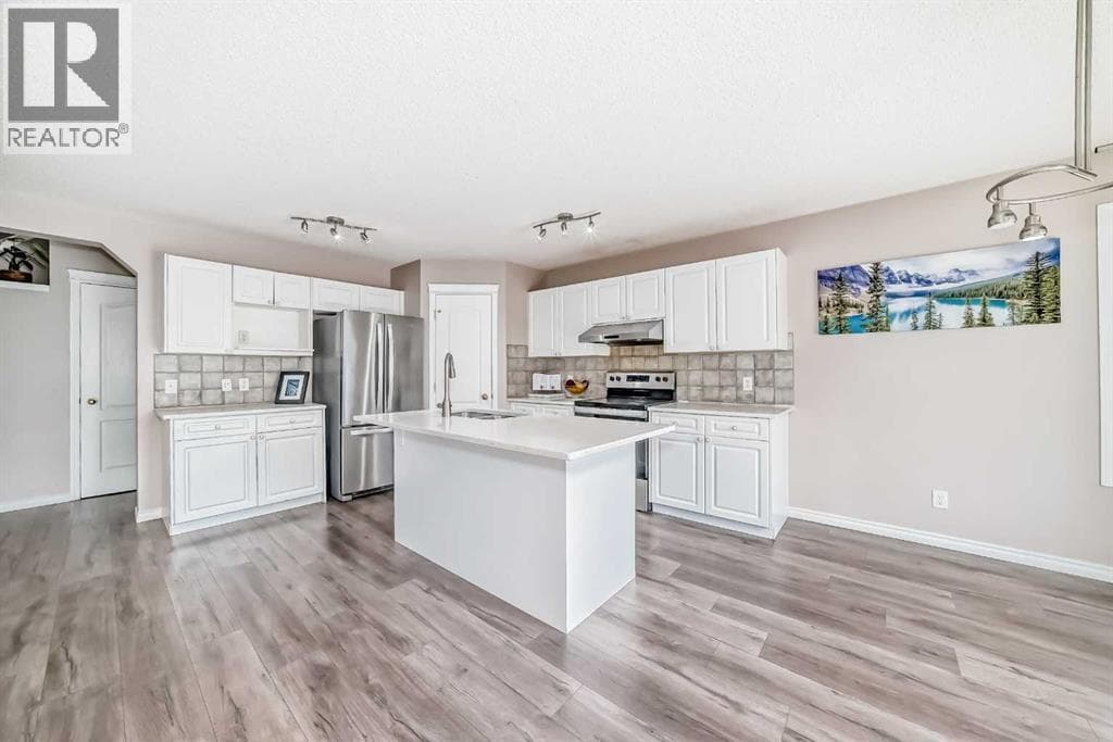 9 Somerside Crescent SW — photo 4