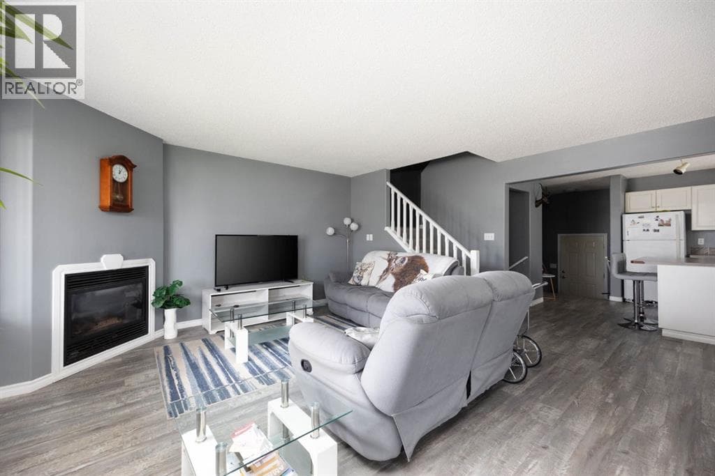 240 Sitka Drive — photo 4