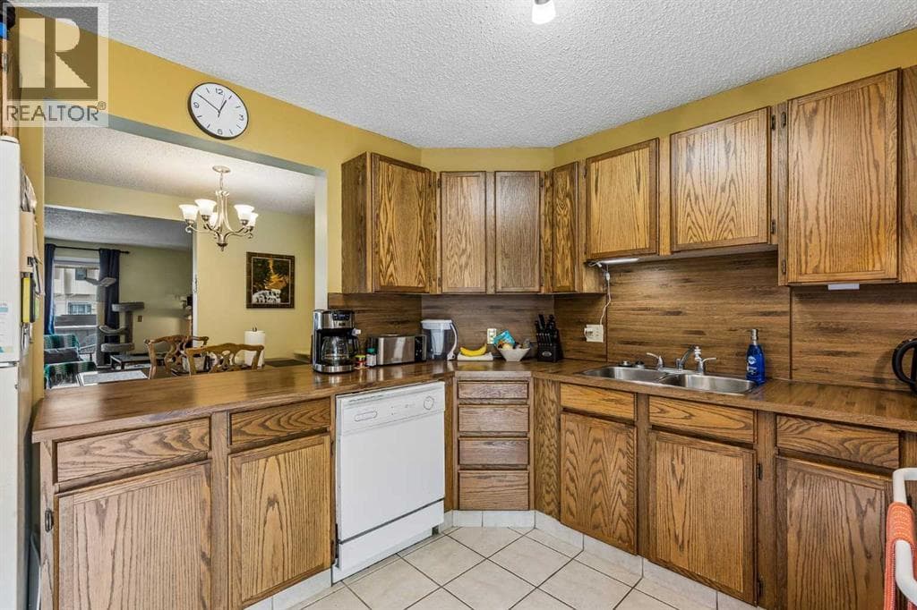 24, 235 Berwick Drive NW — photo 4