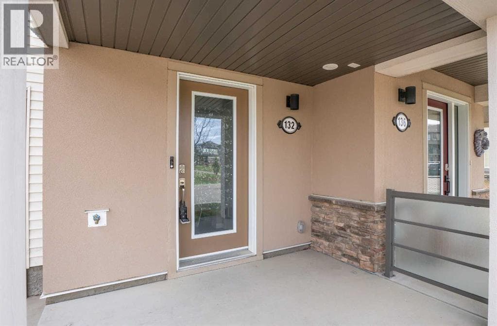 132 Windford Grove SW — photo 3