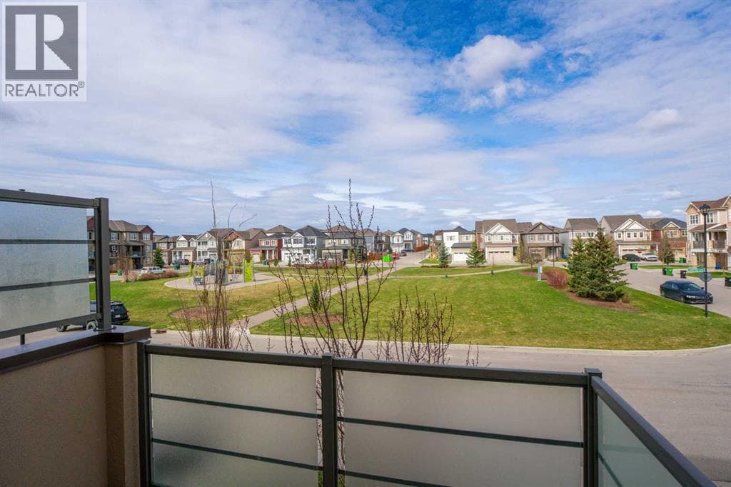 132 Windford Grove SW — photo 4