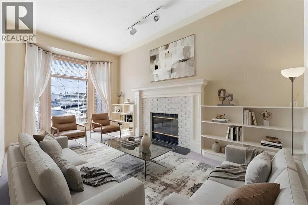 251 Hampshire Place NW — photo 5