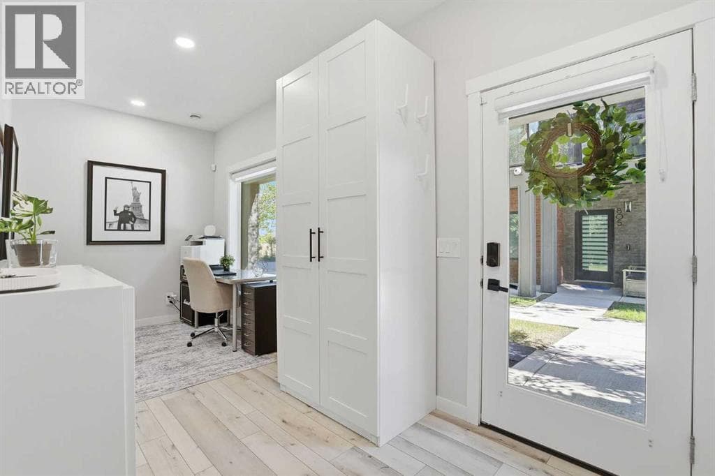 808 Greenbriar Common NW — photo 5