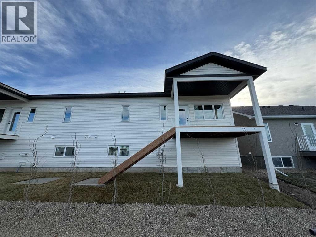 423 Meadowlark Way — photo 2
