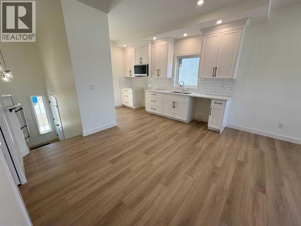 423 Meadowlark Way — photo 4
