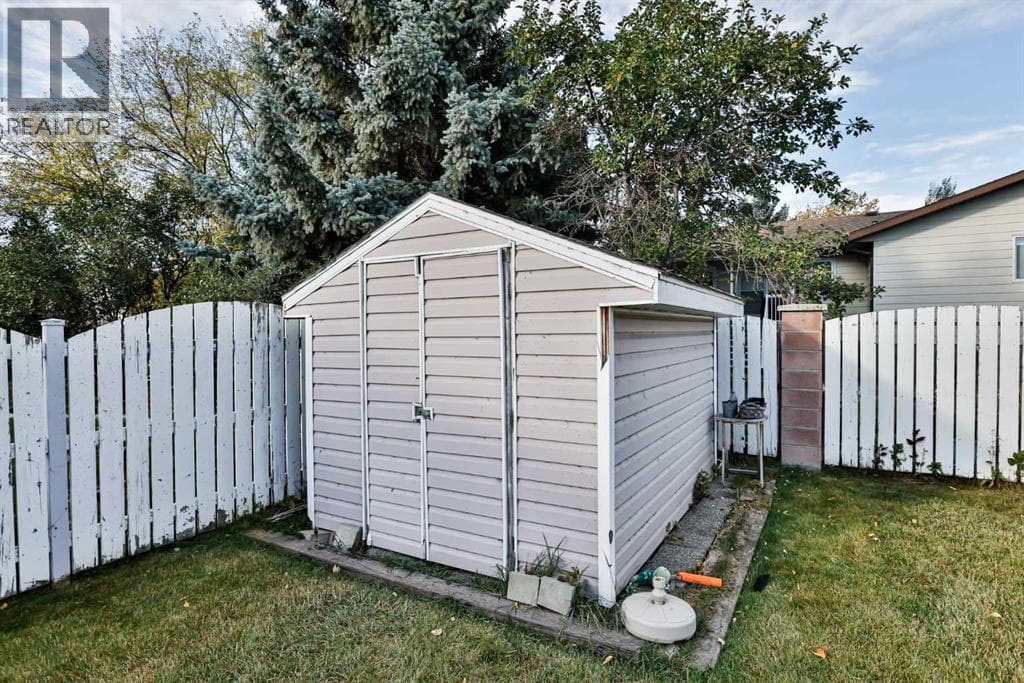 105 Aspen Way — photo 3