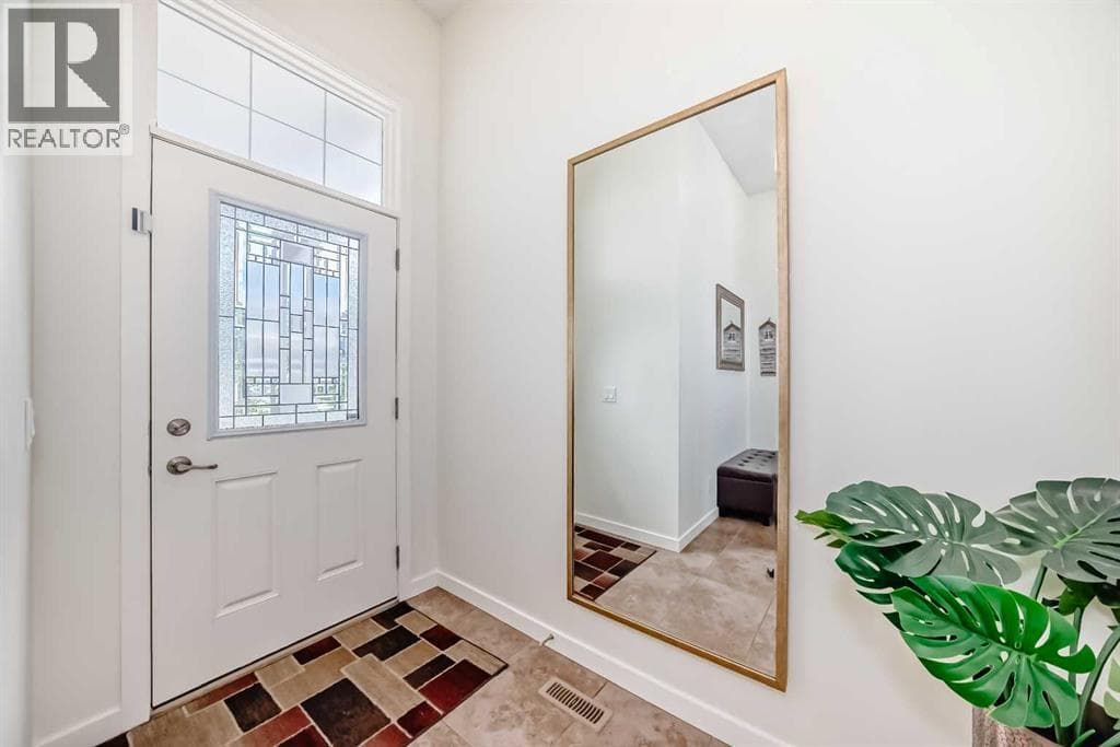 33 Redstone Drive NE — photo 3